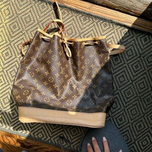 Louis Vuitton Noé bucket crossbody bag